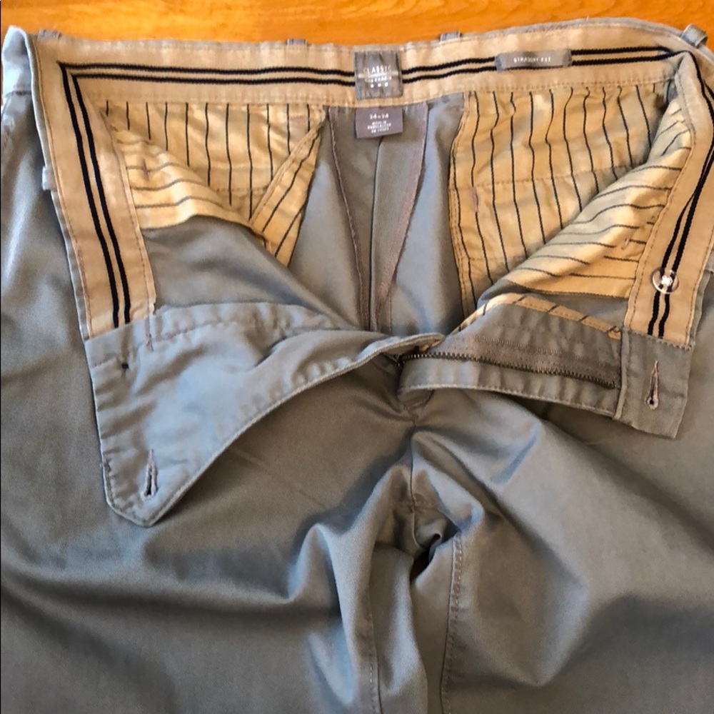 Men’s GAP classic Khakis 34x34
